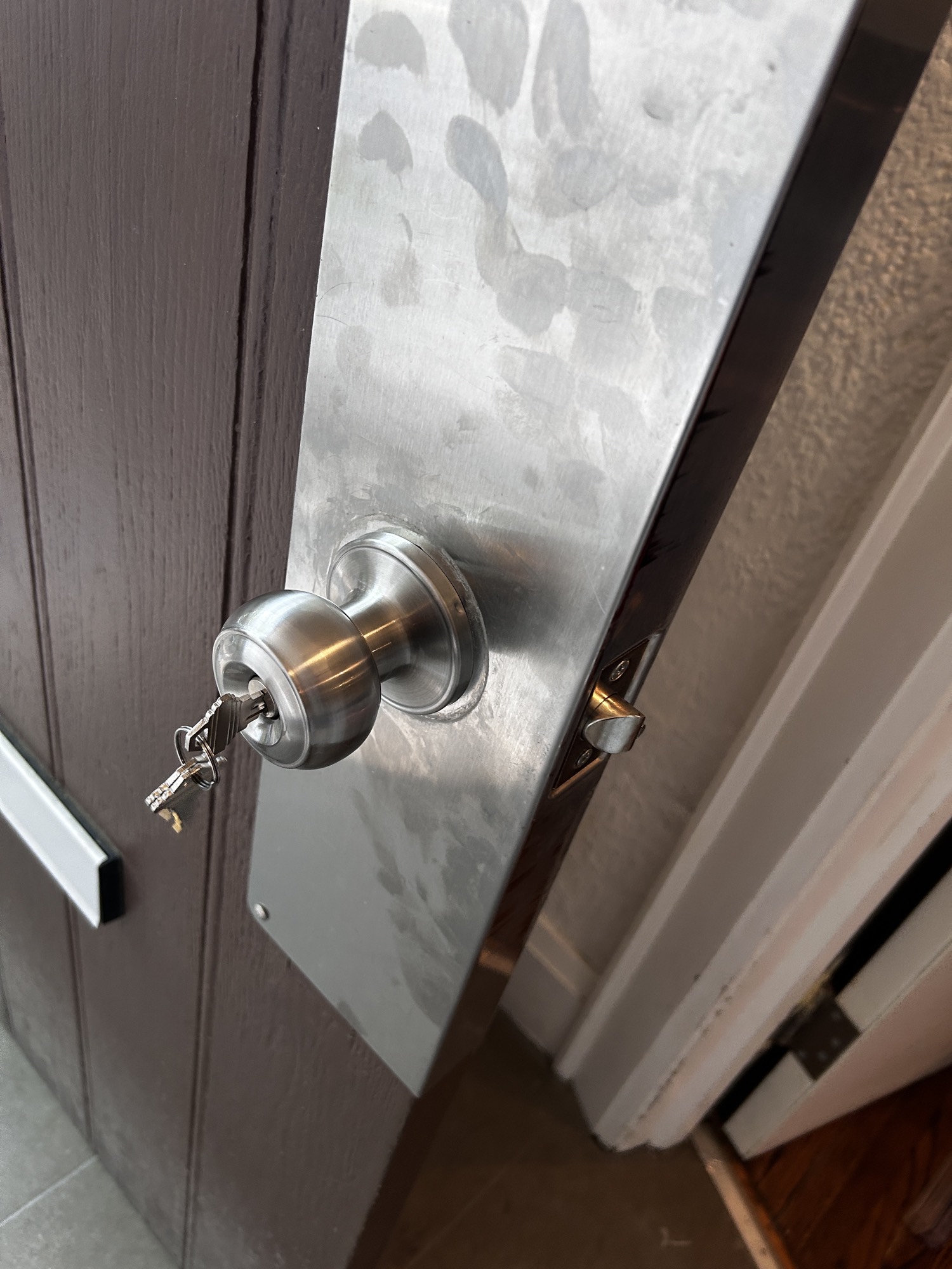 Commercial door hardware
